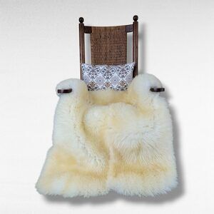 Soft Cozy Warm Double Sheepskin 40" x 40" Supple Squishy Dense